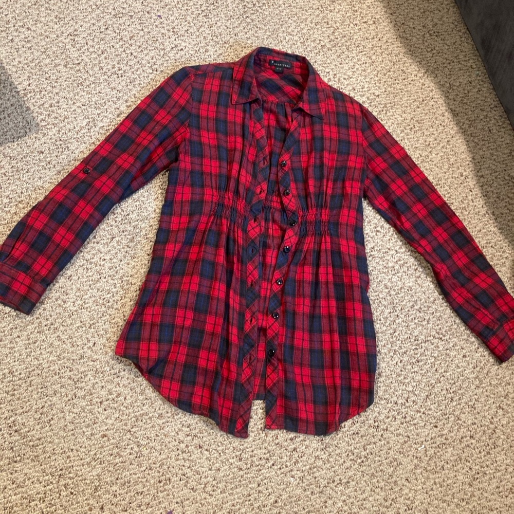 Really cute plaid shirt!!